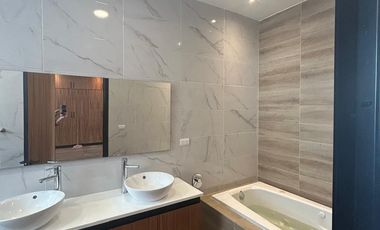 Exclusiva Casa con Roof Garden y Jacuzzi en Privada de Alta Plusvalía