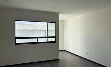 Exclusiva Casa con Roof Garden y Jacuzzi en Privada de Alta Plusvalía