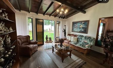 Casa Lote a la Venta en Lagos del Cacique