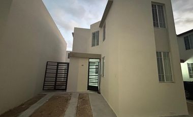 CASA EN RENTA EN FRACCIONAMIENTO VISTAS DEL PARQUE, ESCOBEDO