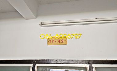 For sale 2-story townhouse, Sakon Nakhon, Mueang District, area 22.2 sq m, 3 bedrooms, urgent sale 790,000 bath.
