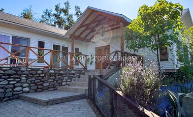 Leon Propiedades vende casa en condominio sector Miraflores, Curacaví.