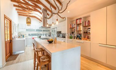 Leon Propiedades vende casa en condominio sector Miraflores, Curacaví.