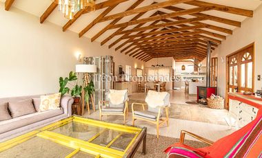 Leon Propiedades vende casa en condominio sector Miraflores, Curacaví.