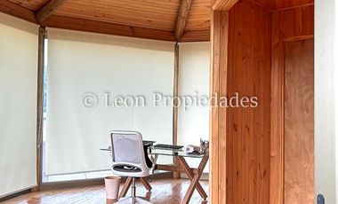 Leon Propiedades vende casa en condominio sector Miraflores, Curacaví.