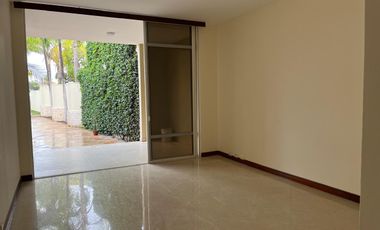 Samborondón, Alquilo Excelente Casa de 6 dormitorios