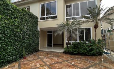 Samborondón, Alquilo Excelente Casa de 6 dormitorios