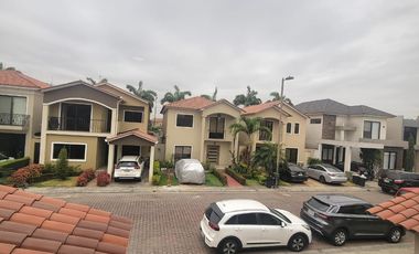 En venta casa de 4 dormitorios en Ciudad Celeste etapa La Marina