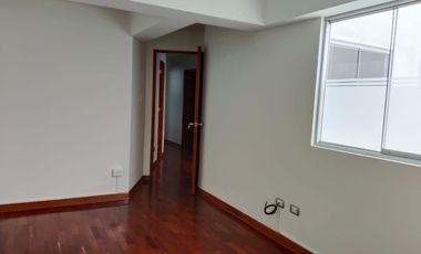 Luminoso departamento de 3 dormitorios en Surquillo - venta