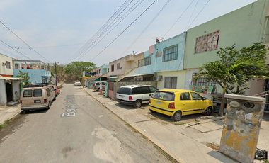 Casa en Remante Bancario.  **Fantástica oportunidad que no puede dejar pasar**