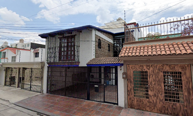 CASA EN VALLE DORADO, TLALNEPANTLA EDO. DE MEX.