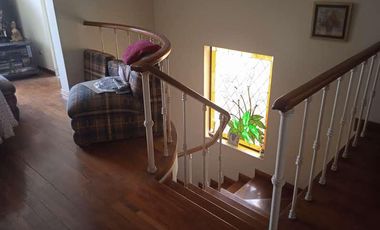 VENDO HERMOSA CASA CON JARDINES Y PISCINA EN SAN ISIDRO Y CERCA A LA AV. JAVIER PRADO
