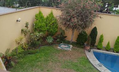 VENDO HERMOSA CASA CON JARDINES Y PISCINA EN SAN ISIDRO Y CERCA A LA AV. JAVIER PRADO