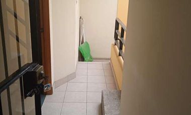 VENDO HERMOSA CASA CON JARDINES Y PISCINA EN SAN ISIDRO Y CERCA A LA AV. JAVIER PRADO