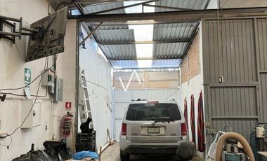 Bodega en Venta en Jardines de Santa Isabel.
