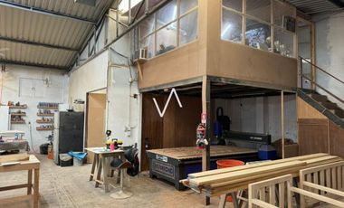 Bodega en Venta en Jardines de Santa Isabel.