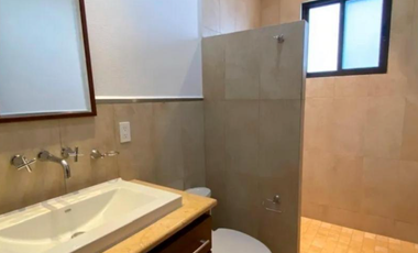 CASA EN VENTA EN JURIQUILLA