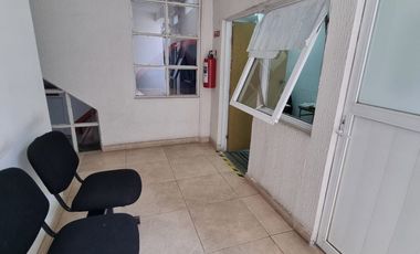 SE RENTA OFICINA EN LA COL. JARDIN BALBUENA