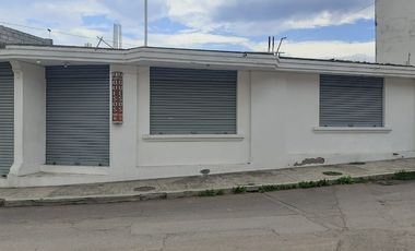 OPORTUNIDAD, en PIFO vendo Propiedad con 3 locales en varios ambientes, estacionamientos