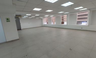 𝗦𝗔𝗡 𝗜𝗦𝗜𝗗𝗥𝗢: 𝗔𝗠𝗣𝗟𝗜𝗔 𝗢𝗙𝗜𝗖𝗜𝗡𝗔 𝗘𝗡 𝗩𝗘𝗡𝗧𝗔