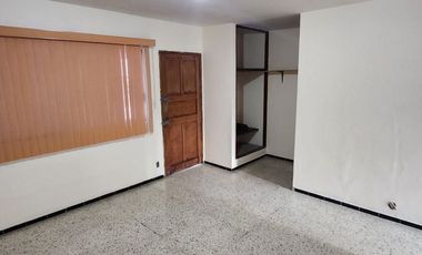 CASA EN COL. ZARAGOZA