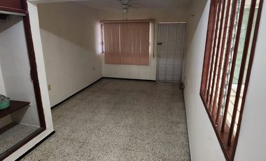 CASA EN COL. ZARAGOZA