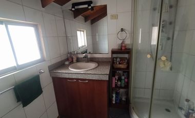 Venta hermosa casa a pasos de Autopista Central