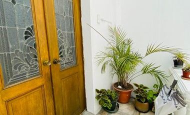 Venta casa antigua en Col. Roma Norte: 570m2, 3 recámaras, 5 baños, 4 estac.