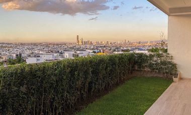 RENTA - MAJESTUOSO PENTHOUSE VEDANA 