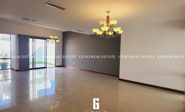 CASA EN VENTA EN BOSQUES DEL VALLE CON PATIO AMPLIO