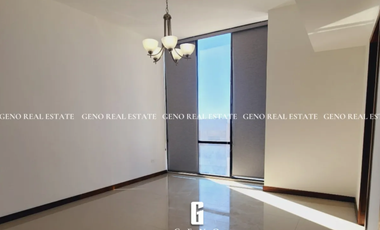 CASA EN VENTA EN BOSQUES DEL VALLE CON PATIO AMPLIO