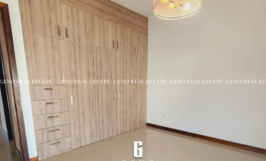 CASA EN VENTA EN BOSQUES DEL VALLE CON PATIO AMPLIO