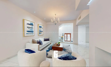 CASA EN VENTA EN QUINTAS DEL SOL REMODELADA Y CON VESTIDOR AMPLIO