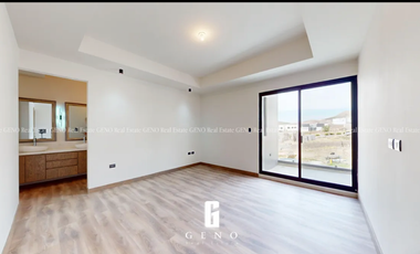 CASA EN VENTA EN BOSQUE REAL CON ACABADOS MODERNOS