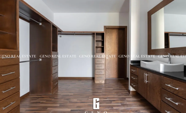 CASA EN VENTA EN BOSQUES DEL VALLE CON ESPACIOS AMPLIOS