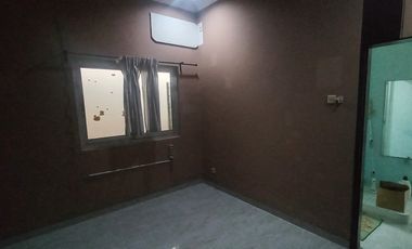 Rumah 1.5 Lantai Siap Huni Di Haji Nawi, 50 Meter Ke Haji Nawi Raya