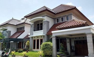 Rumah Mewah Terawat di Perumahan Merapi View