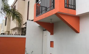 Rento casa en Lomas Jardines, Garcia, con espacio adicional para Home Office