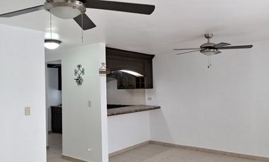 Rento casa en Lomas Jardines, Garcia, con espacio adicional para Home Office
