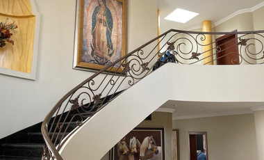 Casa en venta en Via a Samborondon Urb. Palmar del Rio