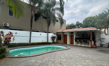 Casa en venta en Via a Samborondon Urb. Palmar del Rio