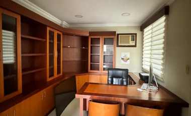 Casa en venta en Via a Samborondon Urb. Palmar del Rio