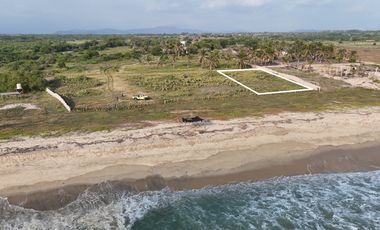 Terreno en Puerto Escondido Frente a La Playa
