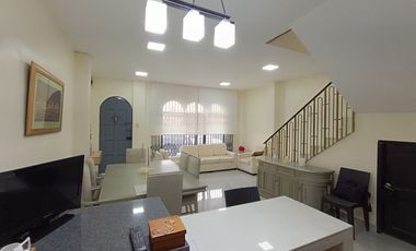 Venta de casa, 5 dormitorios en Sauces 2, Guayaquil