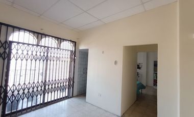 Venta de casa, 5 dormitorios en Sauces 2, Guayaquil
