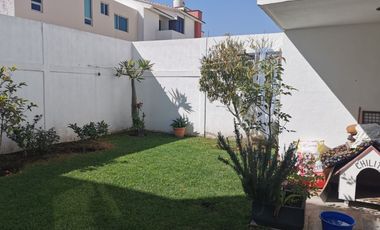 CASA EN VENTA EN PRIVADA RESIDENCIAL MIRAVALLE.