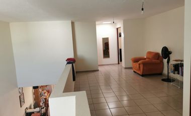 CASA EN VENTA EN PRIVADA RESIDENCIAL MIRAVALLE.