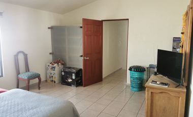 CASA EN VENTA EN PRIVADA RESIDENCIAL MIRAVALLE.