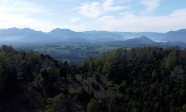 Desarrolla tu proyecto en un campo subdividido de 80 hectáreas cercano al lago Colico