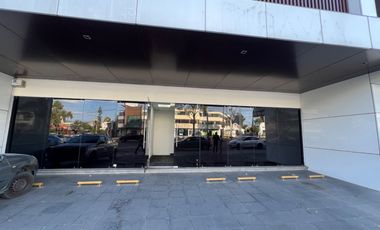 RENTA DE LOCAL COMERCIAL, SOBRE BLD. INSURGENTES, ZONA NORTE, LEÓN, GTO.